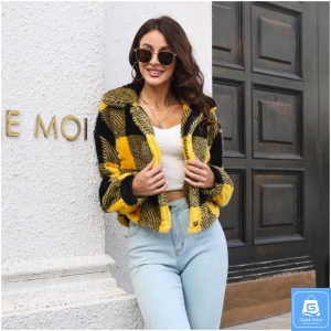 50pcs mixed color Winter Plaid Coats Velvet Jacket Women's Balloon Sleeves Loose Long Sleeve Short Jackets Autumn Winter New Coat Tops Clothes(below price is 50pcs)