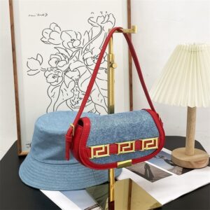 Bucket hat +sling bag below price is for (21pcs)