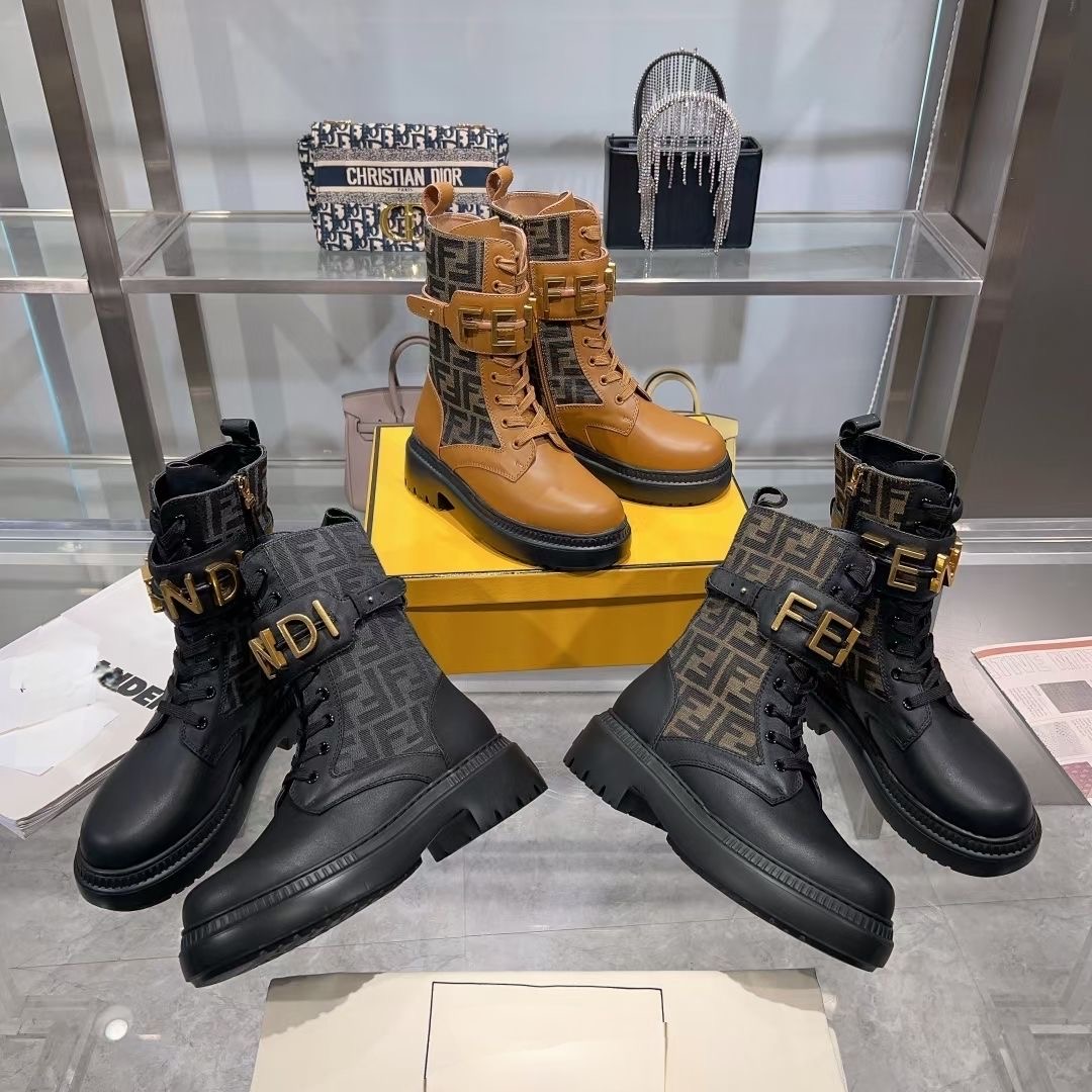 (5pcs) fen*di boots high quality sizes 35 to 42
