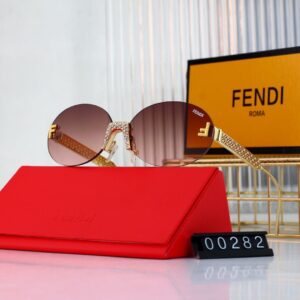 5pcs mixed color Fendi sunglasses(below price is 5pcs)