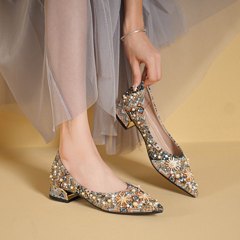 30pairs Women Fashion Crystal Casual Flats Shoes size(36-43)(Below price is for 30pairs)