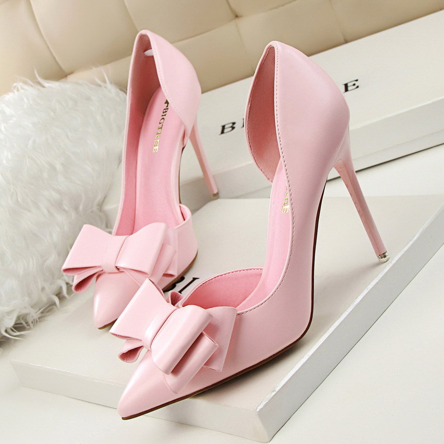 30pcs mixed color and sizes (34-43) Korean version fashionable, elegant, sweet bow high heels, slim heels, shallow mouth, pointed side hollow single shoes(below price is 30pcs)