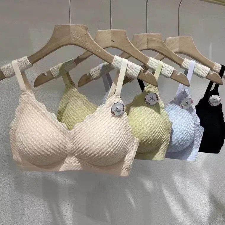 50pcs mixed color and sizes  New top seamless underwear for women with small breasts, non-slip gathering, no steel ring, sexy, beautiful back belt, thin chest(below price is 50pcs)