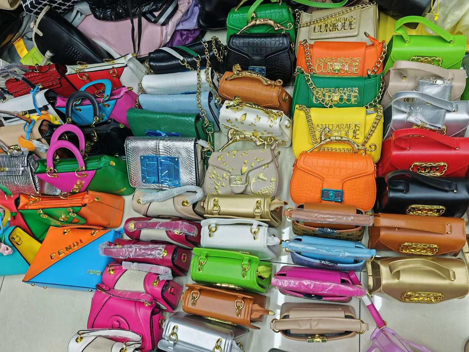 100pcs mixed medium bag (below price is 100pcs)